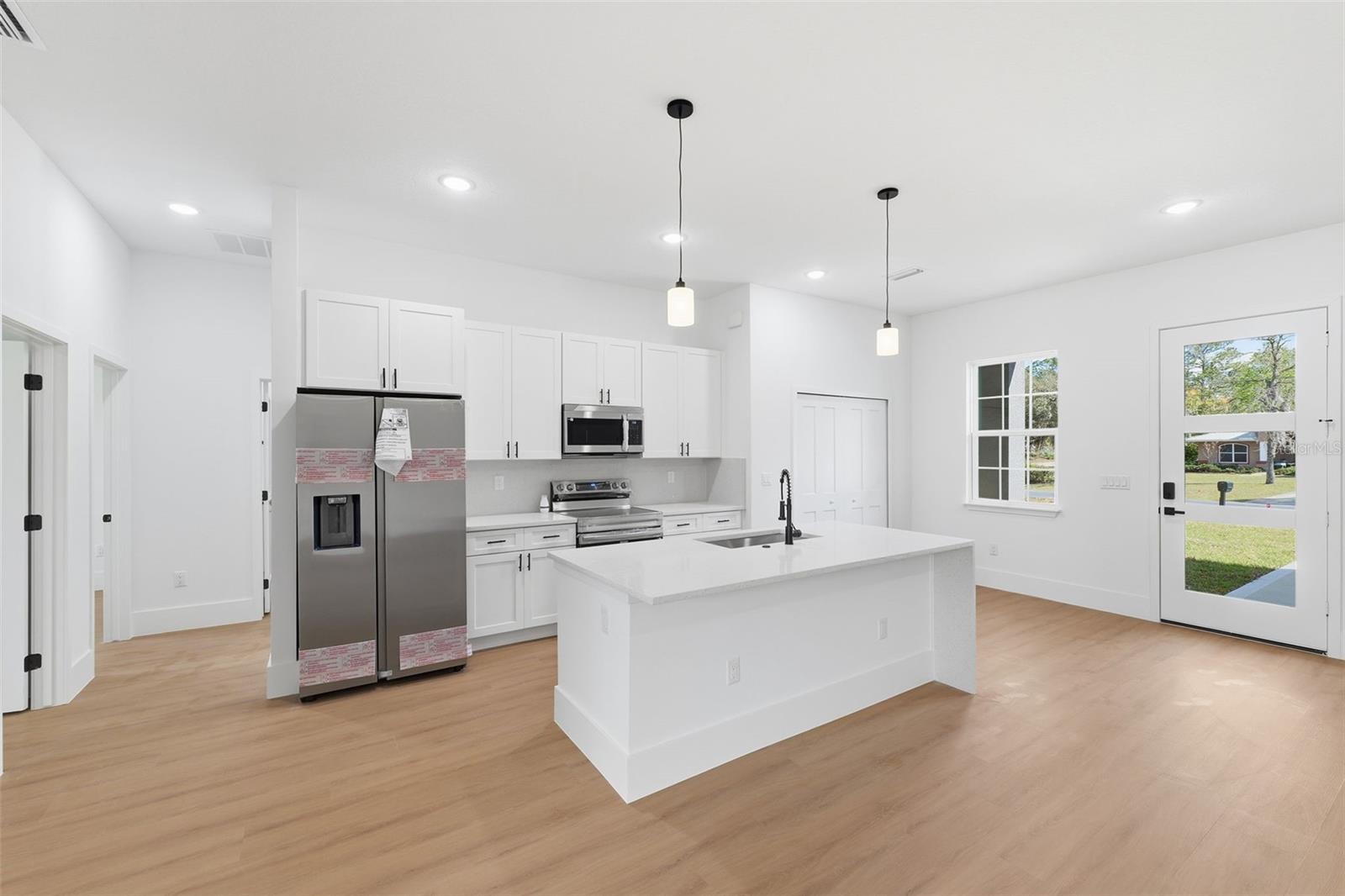 Image 9 of 31 For 3321 Babcock Place