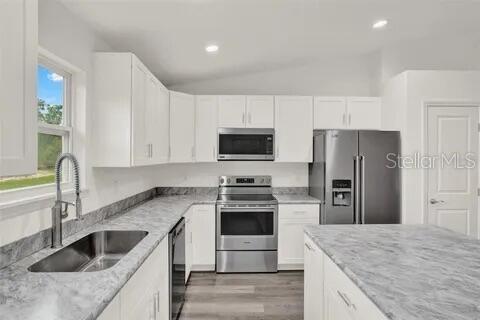 Image 8 of 20 For 40091 Oakridge Drive