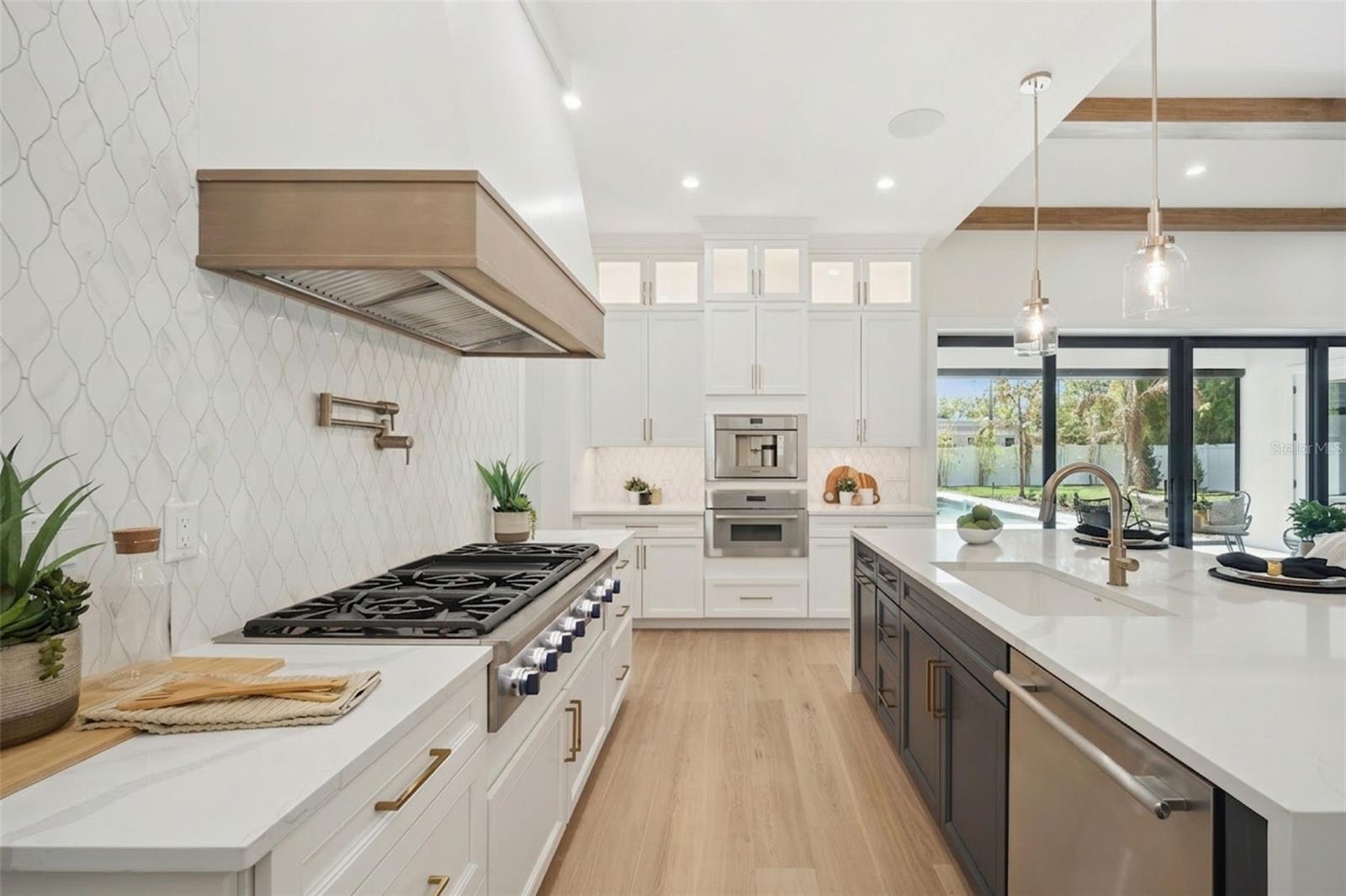 Image 19 of 66 For 1782 Pine Avenue