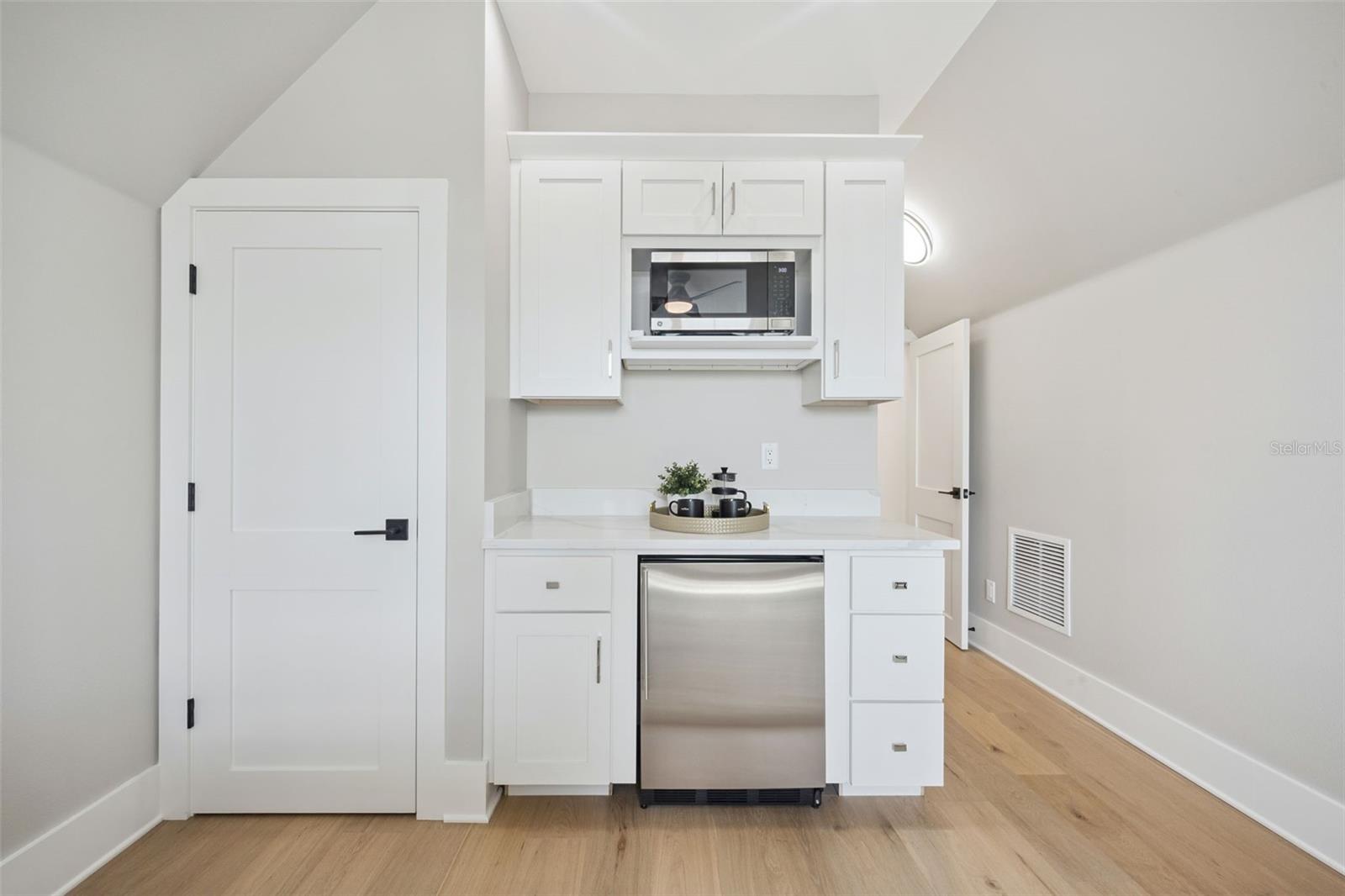 Image 44 of 66 For 1782 Pine Avenue