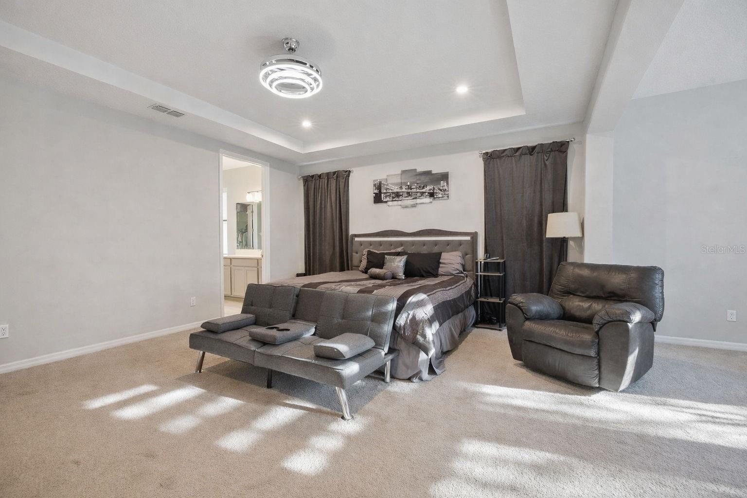 Image 18 of 70 For 1218 Hillcrest View Loop