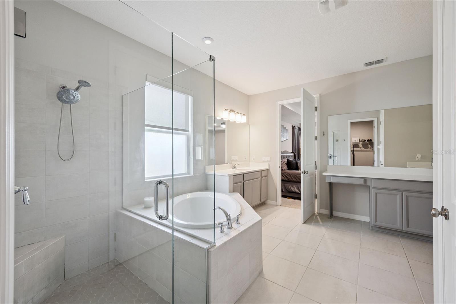 Image 20 of 70 For 1218 Hillcrest View Loop