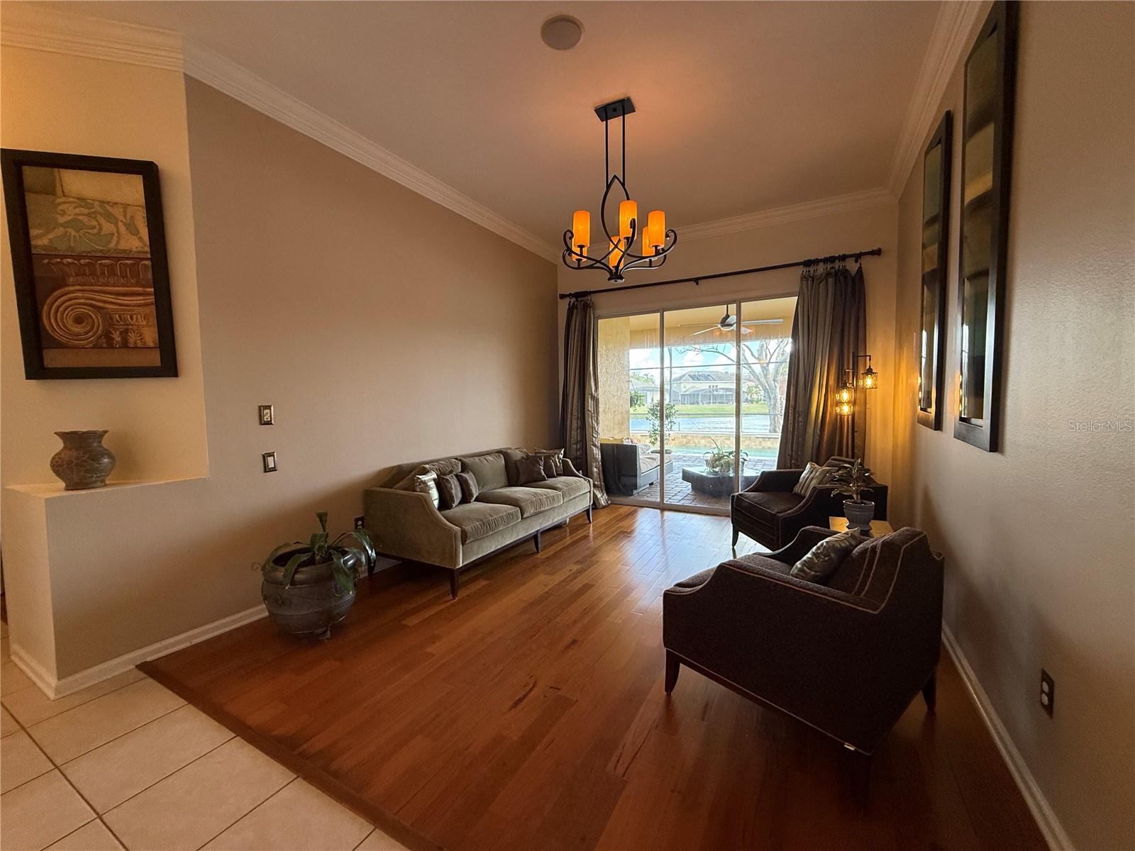 Image 10 of 54 For 3154 Hanging Moss Circle