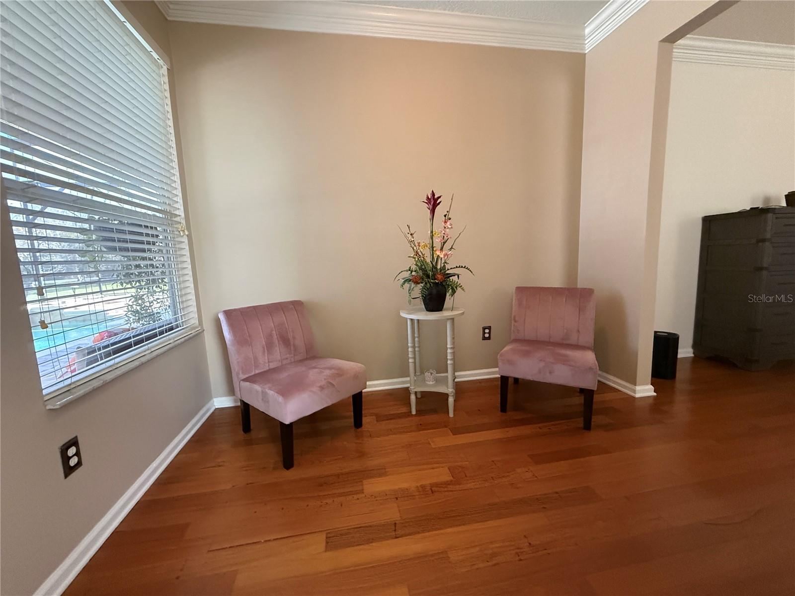 Image 17 of 54 For 3154 Hanging Moss Circle