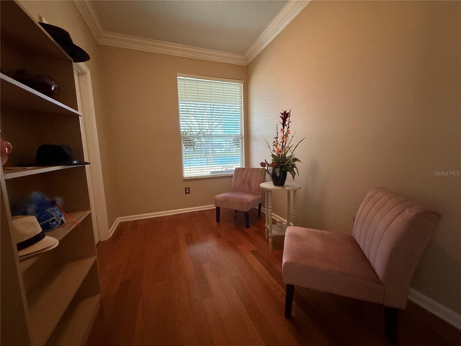 Image 18 of 54 For 3154 Hanging Moss Circle