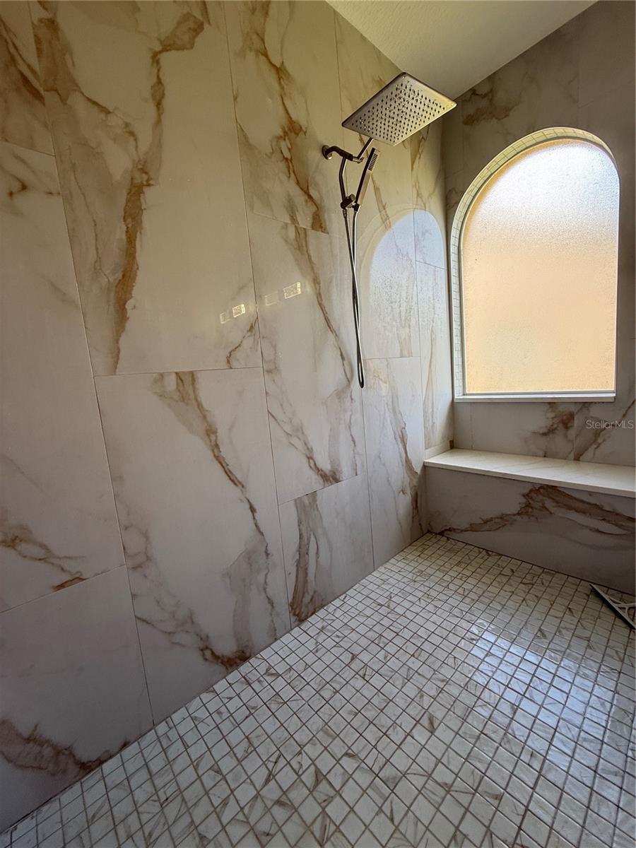 Image 20 of 54 For 3154 Hanging Moss Circle