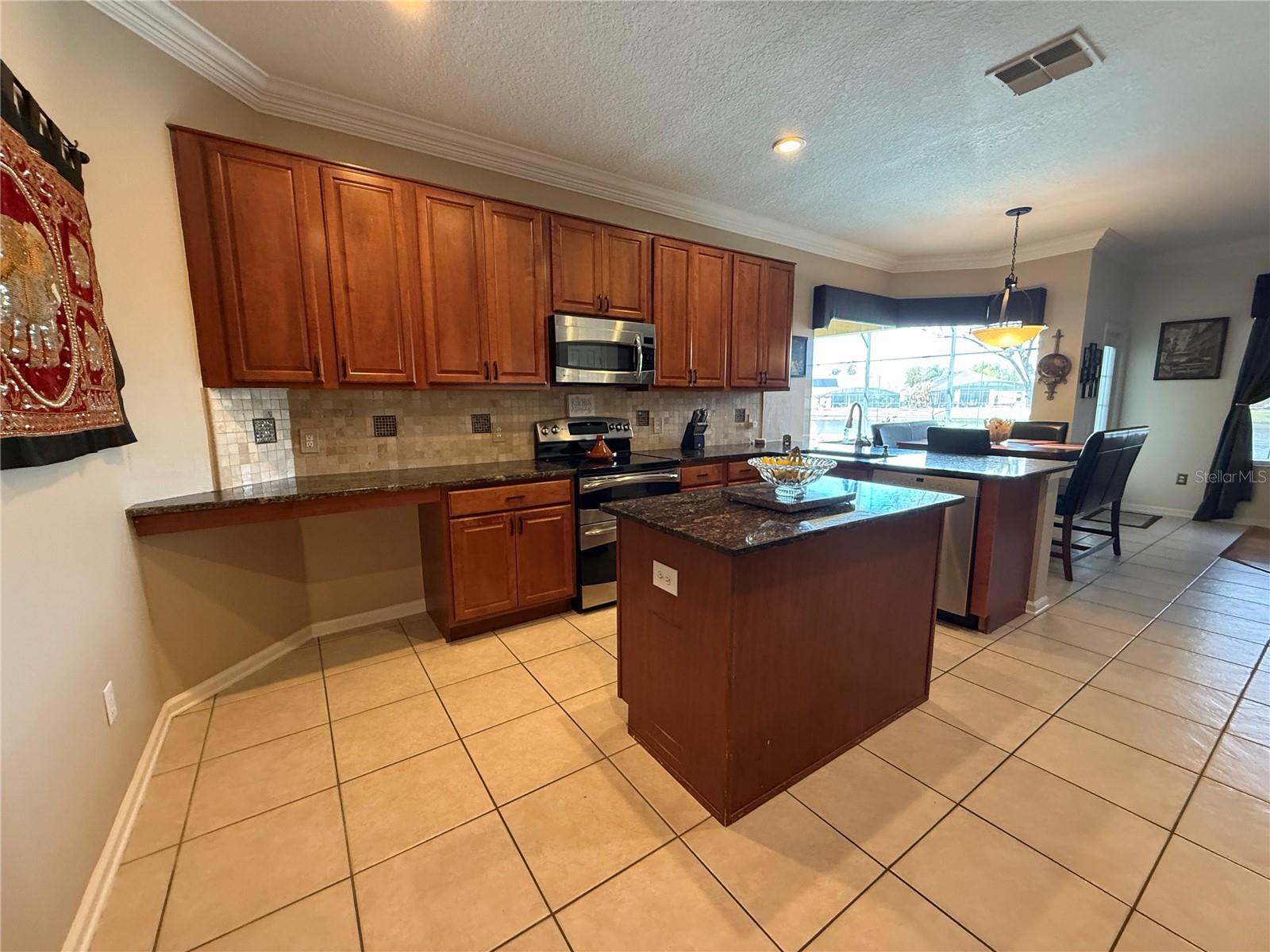 Image 24 of 54 For 3154 Hanging Moss Circle