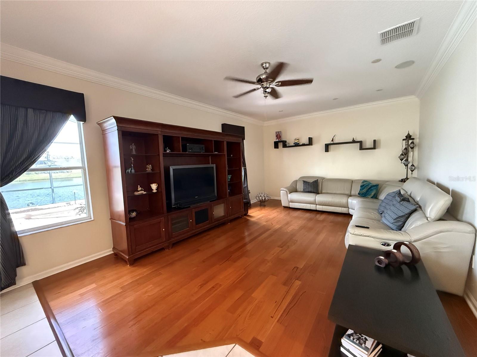 Image 27 of 54 For 3154 Hanging Moss Circle