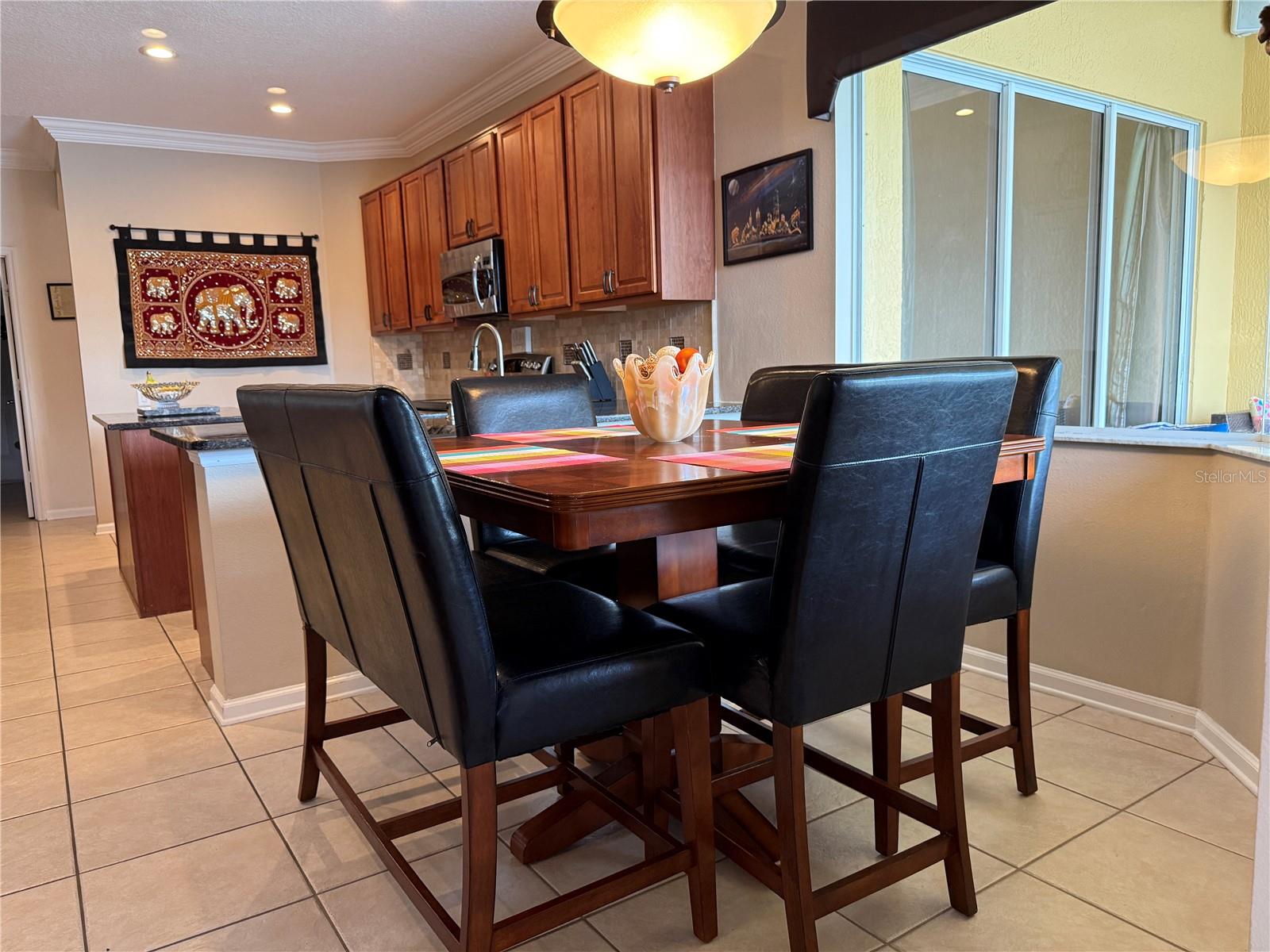 Image 28 of 54 For 3154 Hanging Moss Circle