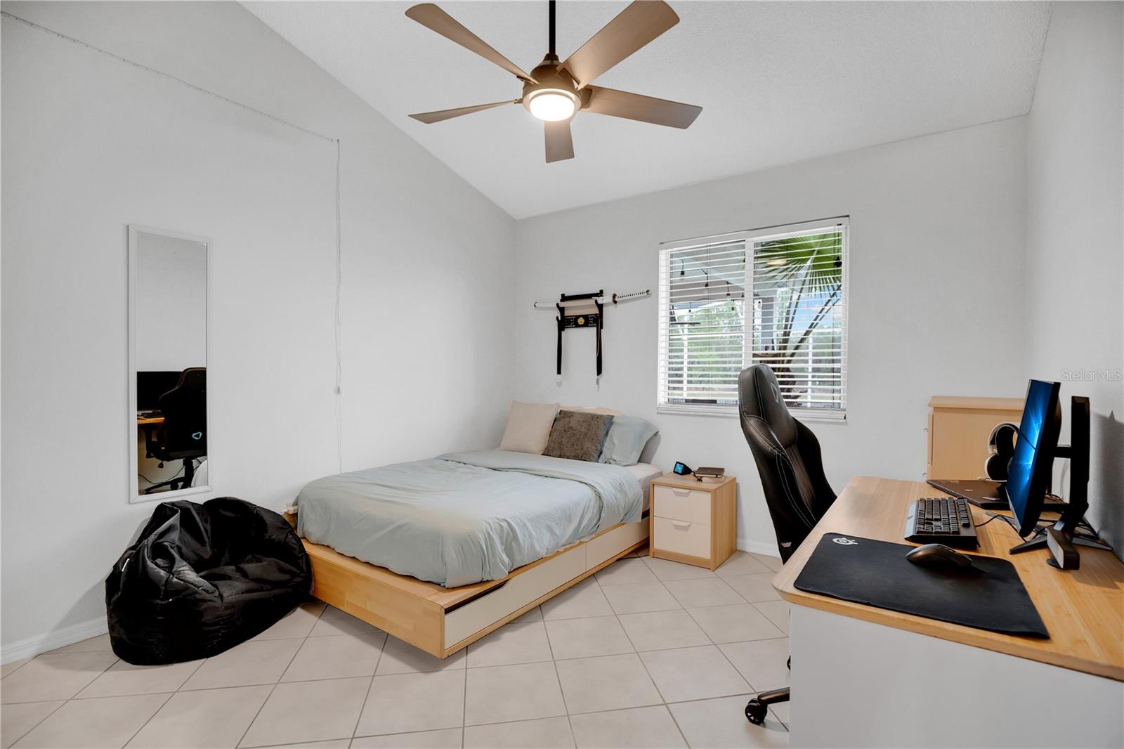 Image 23 of 42 For 638 Appleton Place