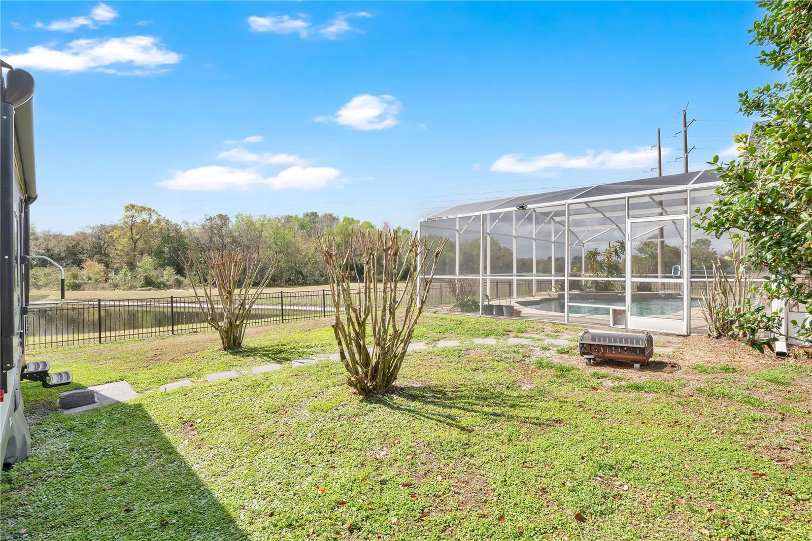 Image 32 of 42 For 638 Appleton Place