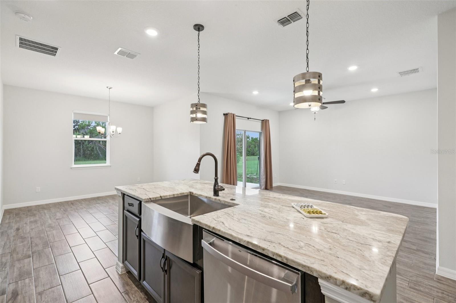 Image 10 of 29 For 3360 Curlew Avenue