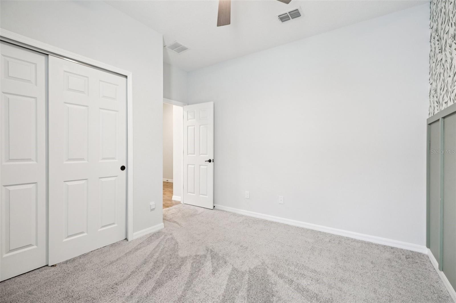 Image 21 of 29 For 3360 Curlew Avenue