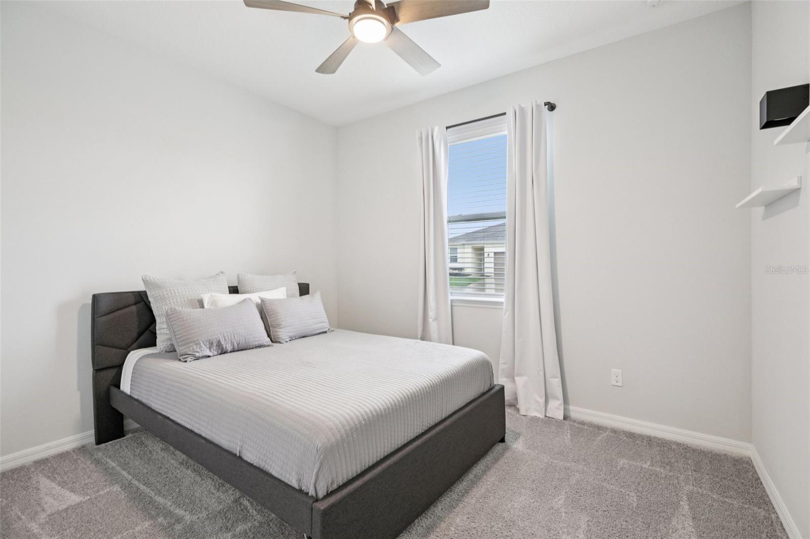 Image 23 of 29 For 3360 Curlew Avenue