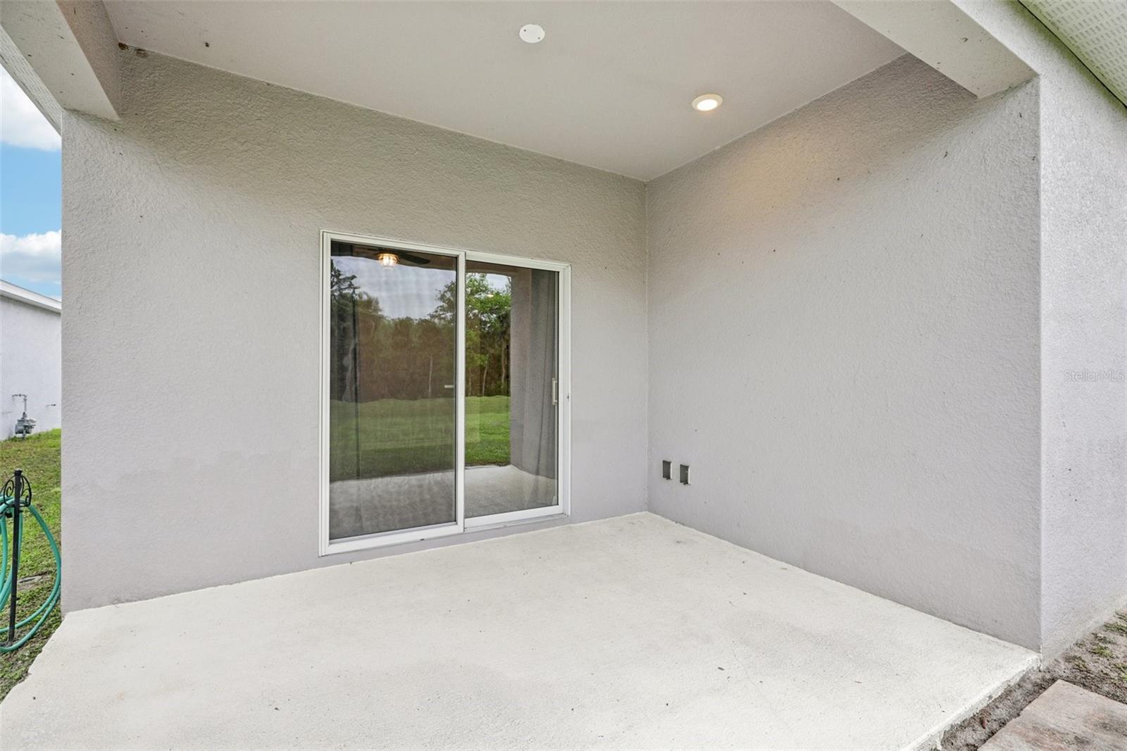 Image 26 of 29 For 3360 Curlew Avenue