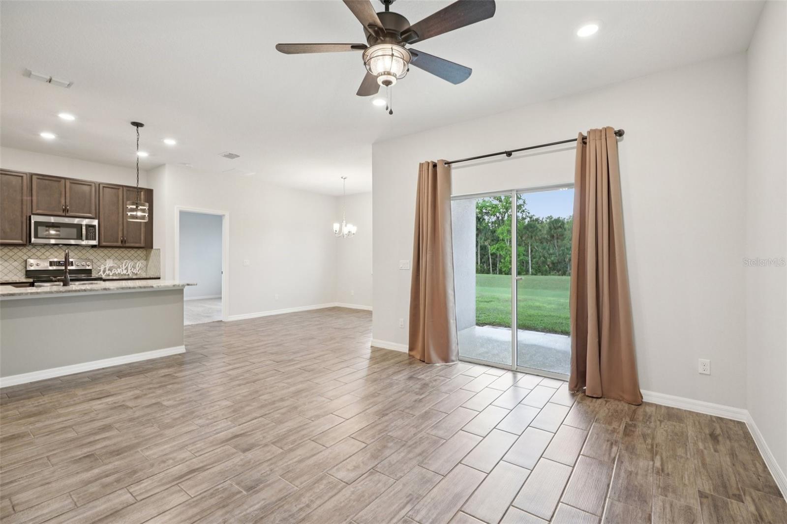 Image 6 of 29 For 3360 Curlew Avenue