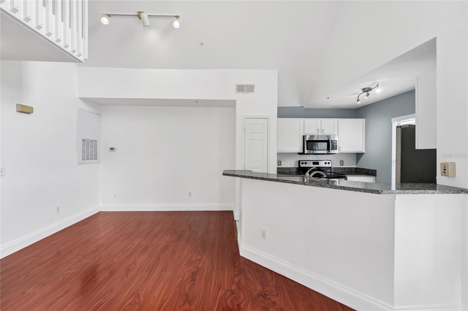 Image 13 of 44 For 9013 Lee Vista Boulevard 1910