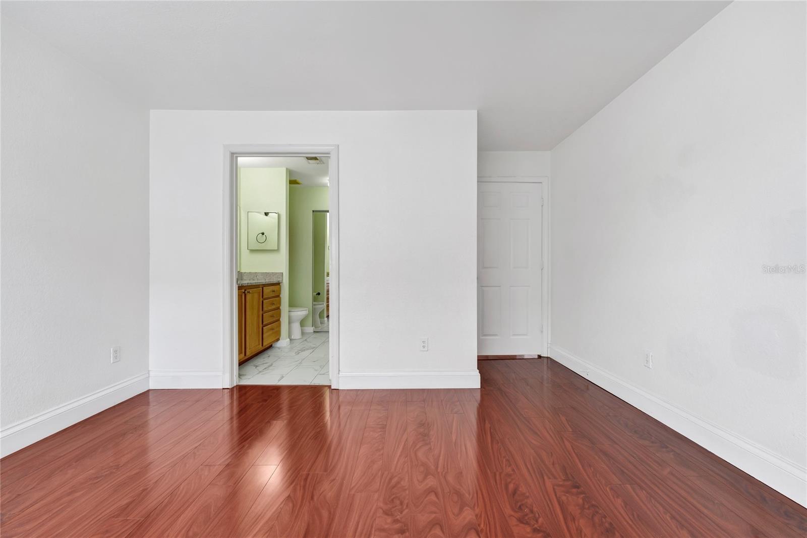 Image 20 of 44 For 9013 Lee Vista Boulevard 1910