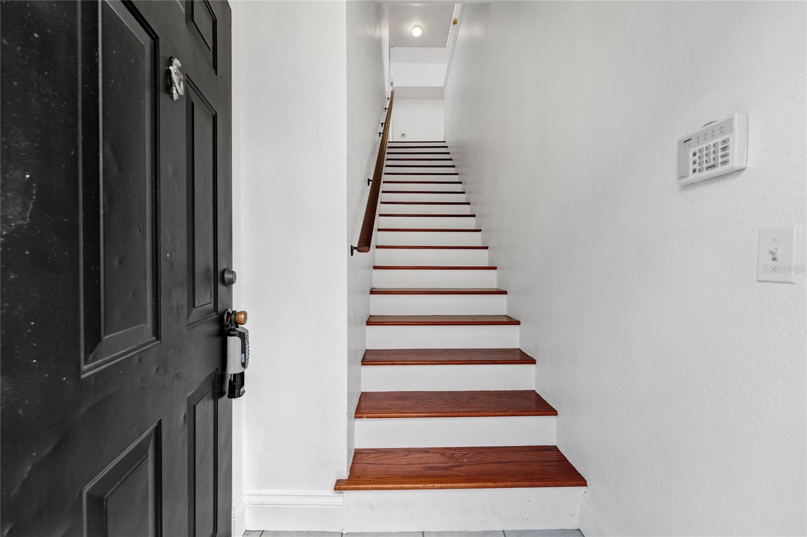 Image 30 of 44 For 9013 Lee Vista Boulevard 1910