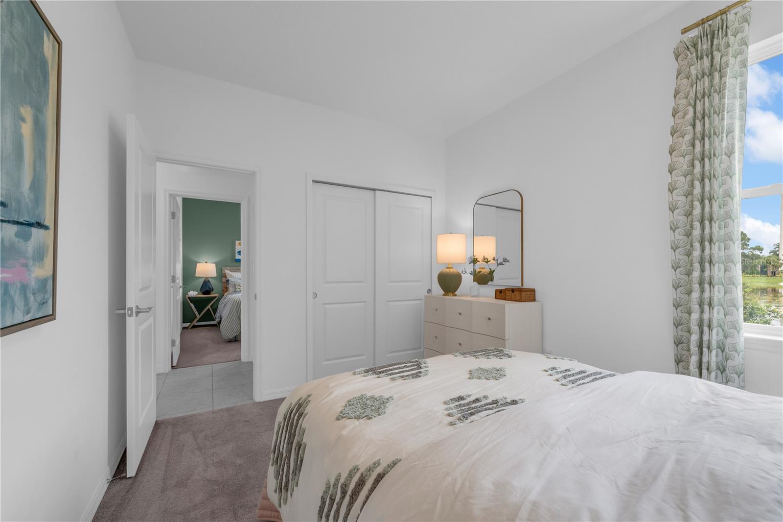 Image 21 of 31 For 826 Castleford Avenue Ne