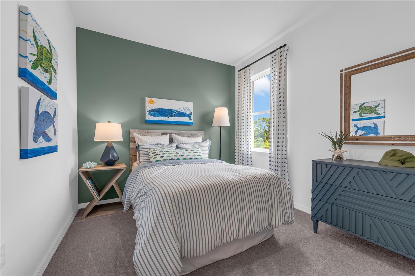 Image 22 of 31 For 826 Castleford Avenue Ne