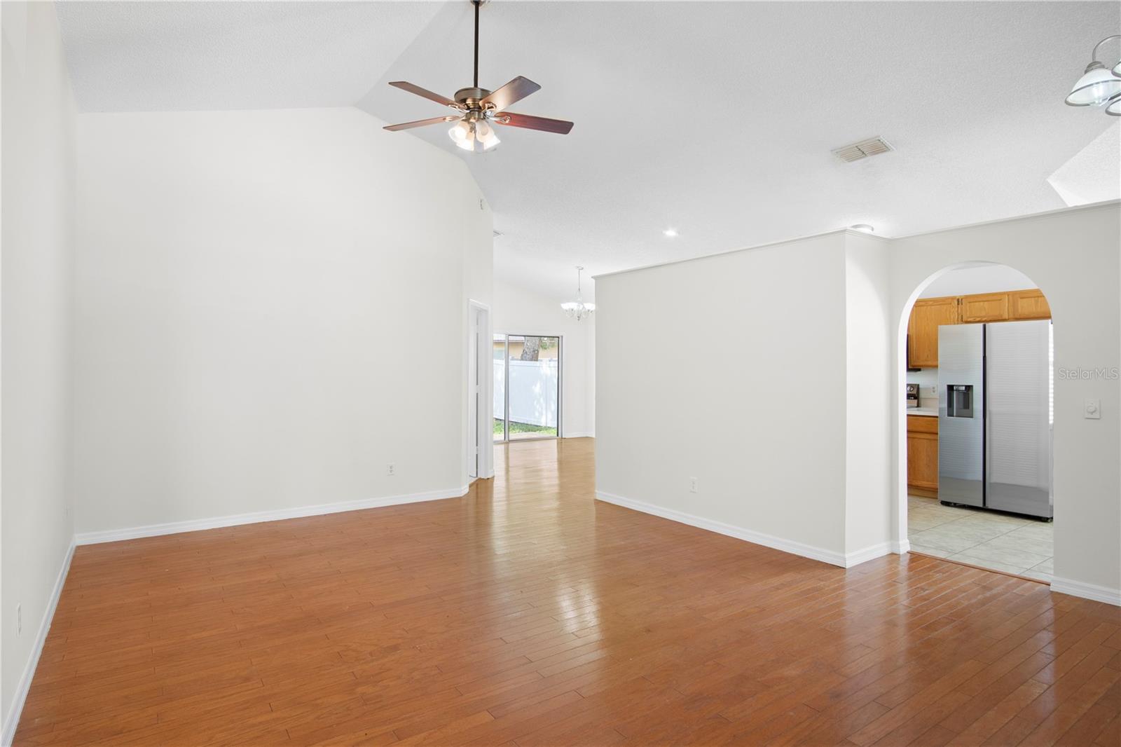 Image 15 of 35 For 1919 River Park Boulevard