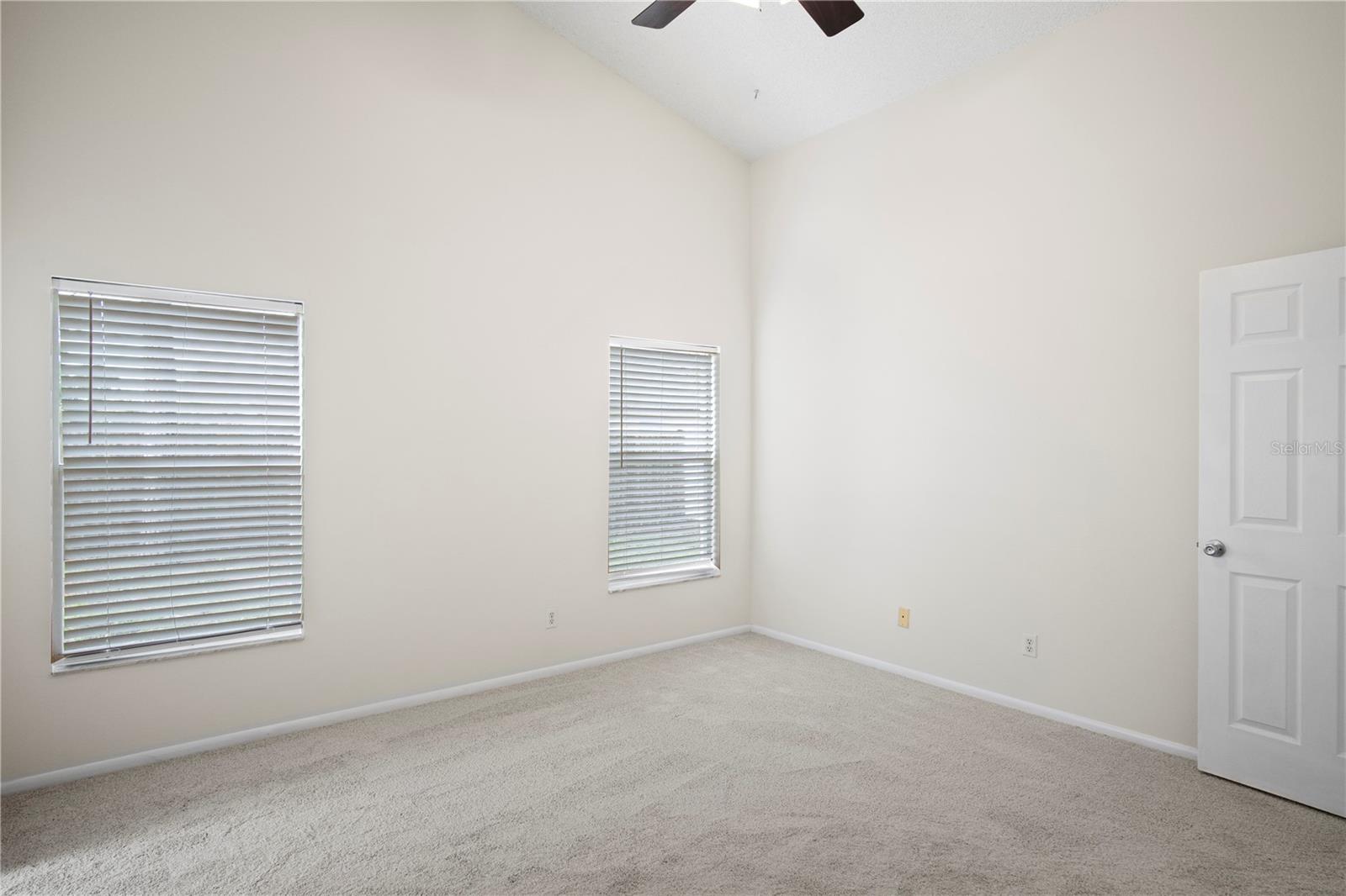 Image 27 of 35 For 1919 River Park Boulevard