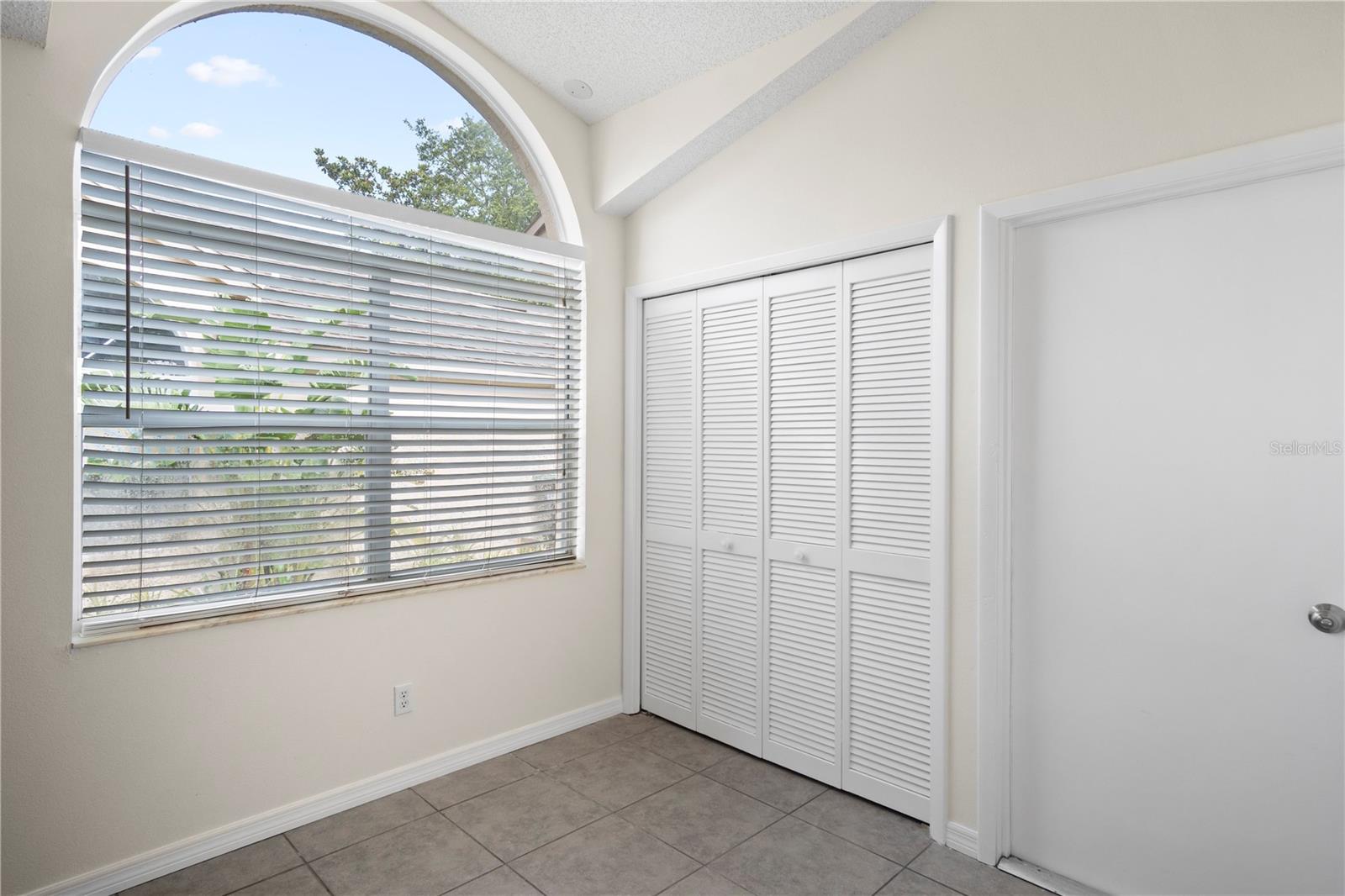 Image 33 of 35 For 1919 River Park Boulevard