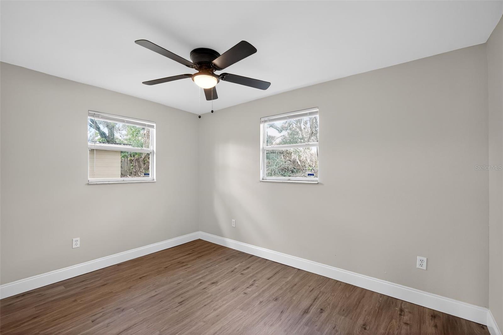 Image 17 of 28 For 1724 Mulberry Drive