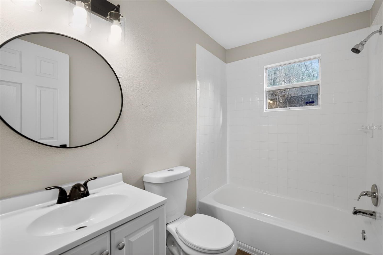 Image 23 of 28 For 1724 Mulberry Drive