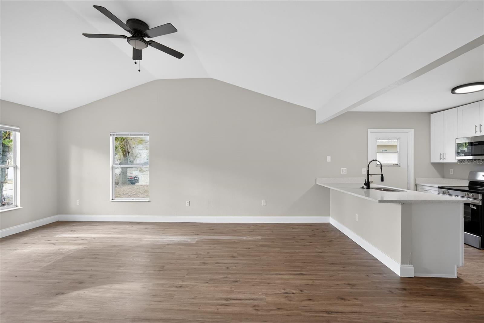 Image 5 of 28 For 1724 Mulberry Drive