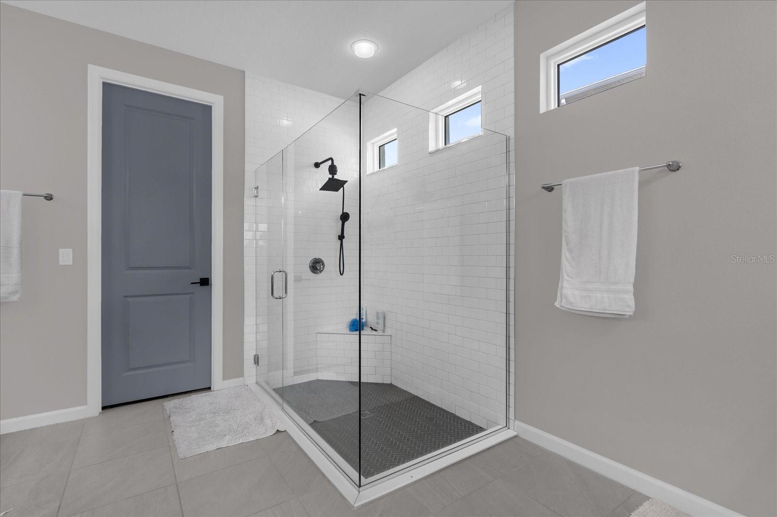 Image 26 of 42 For 231 Cherokee Hill Court