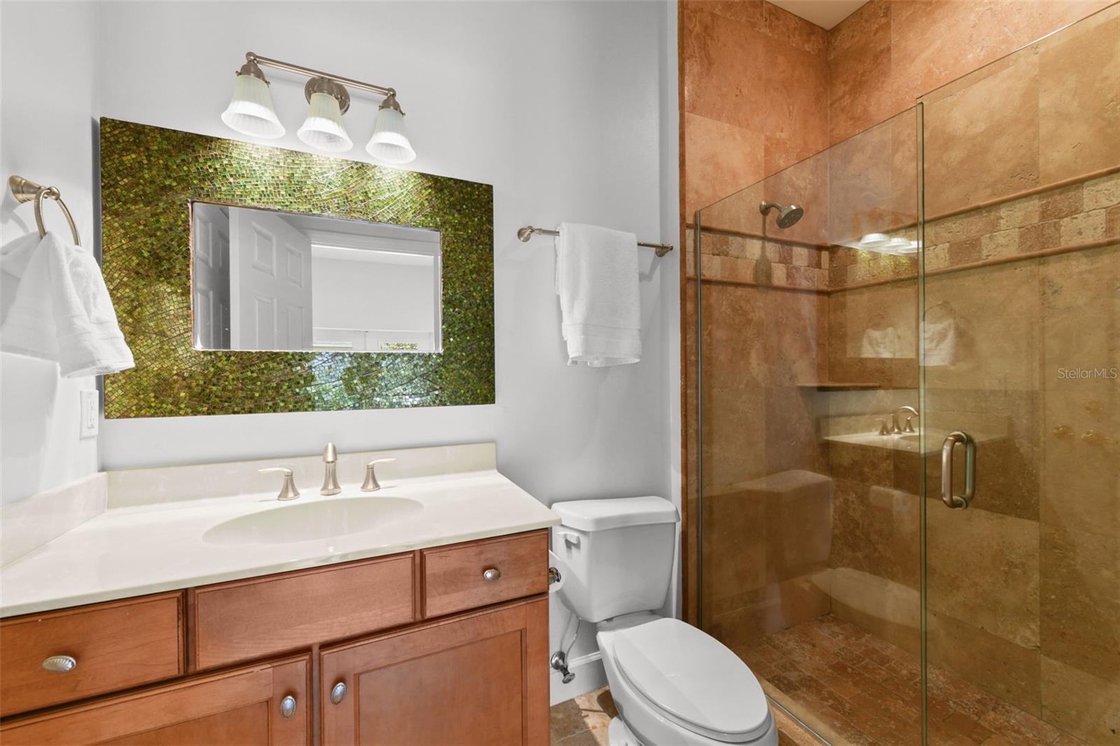 Image 40 of 89 For 1560 Woodland Avenue