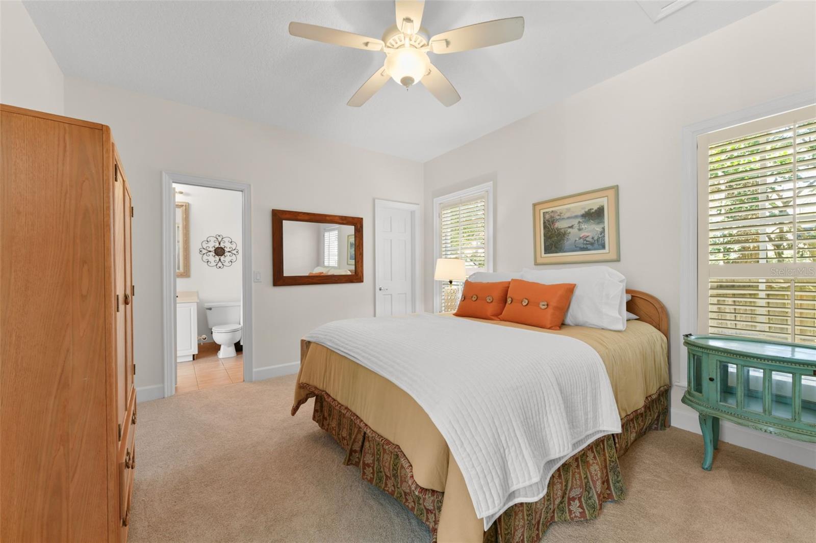 Image 41 of 89 For 1560 Woodland Avenue