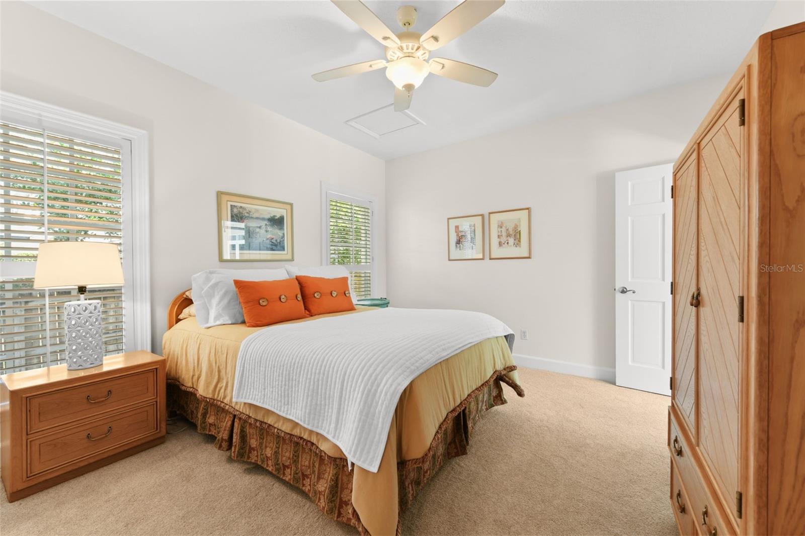 Image 42 of 89 For 1560 Woodland Avenue