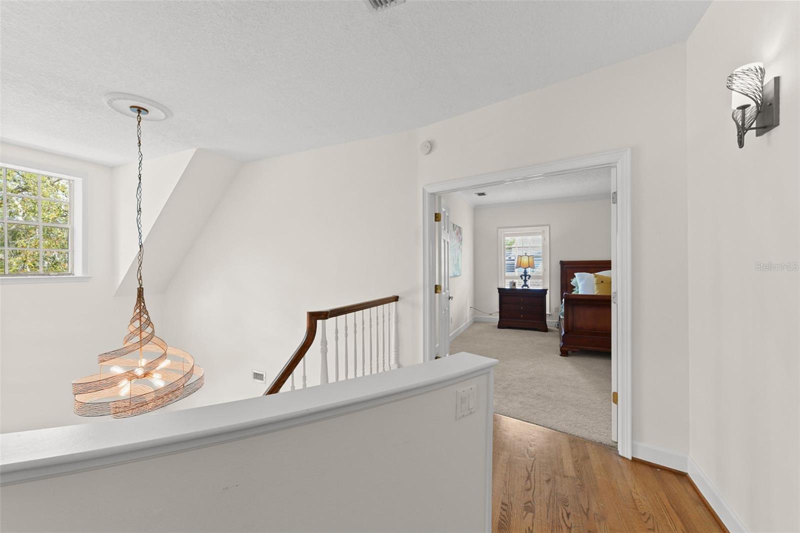 Image 46 of 89 For 1560 Woodland Avenue