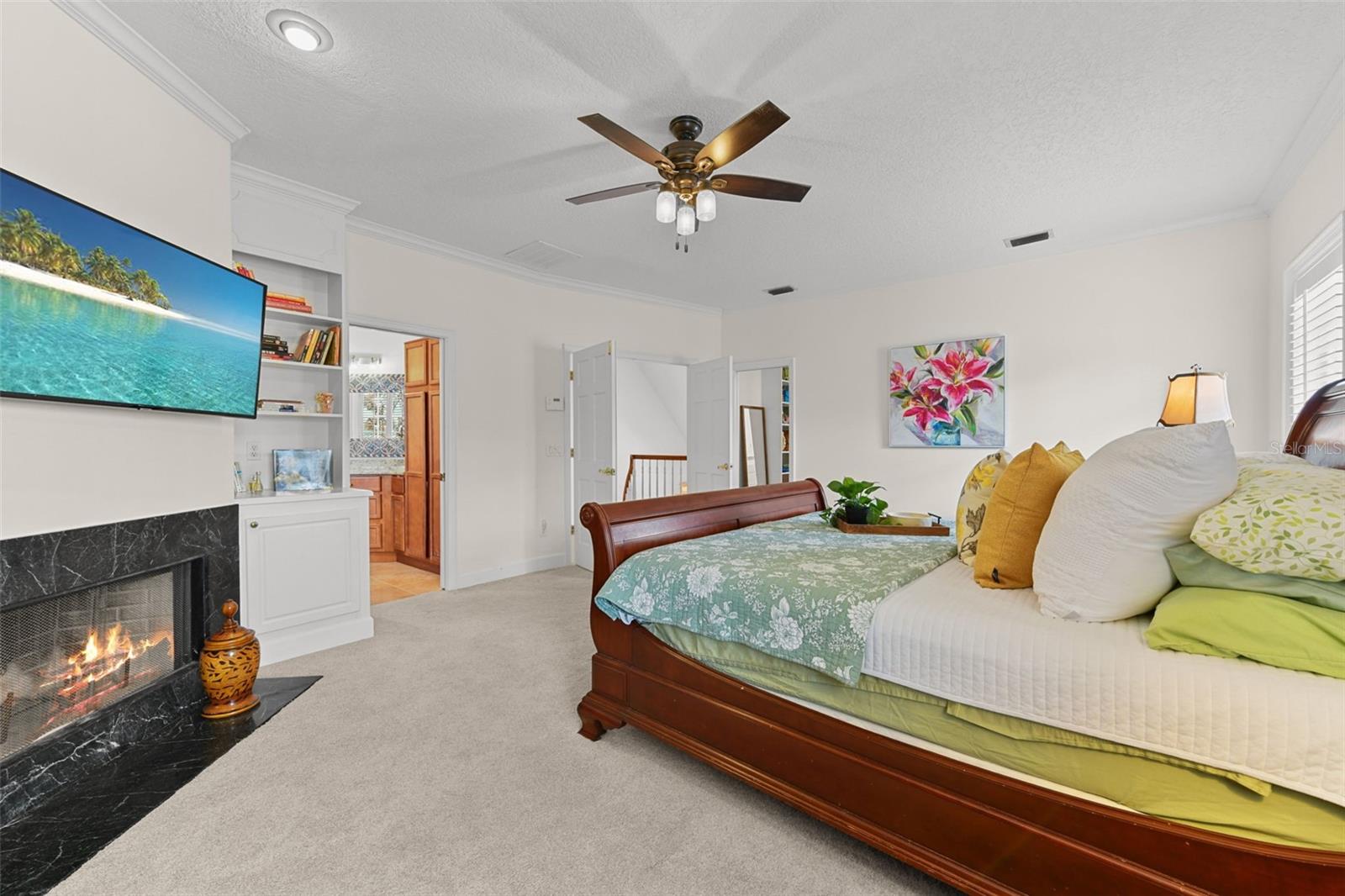 Image 47 of 89 For 1560 Woodland Avenue