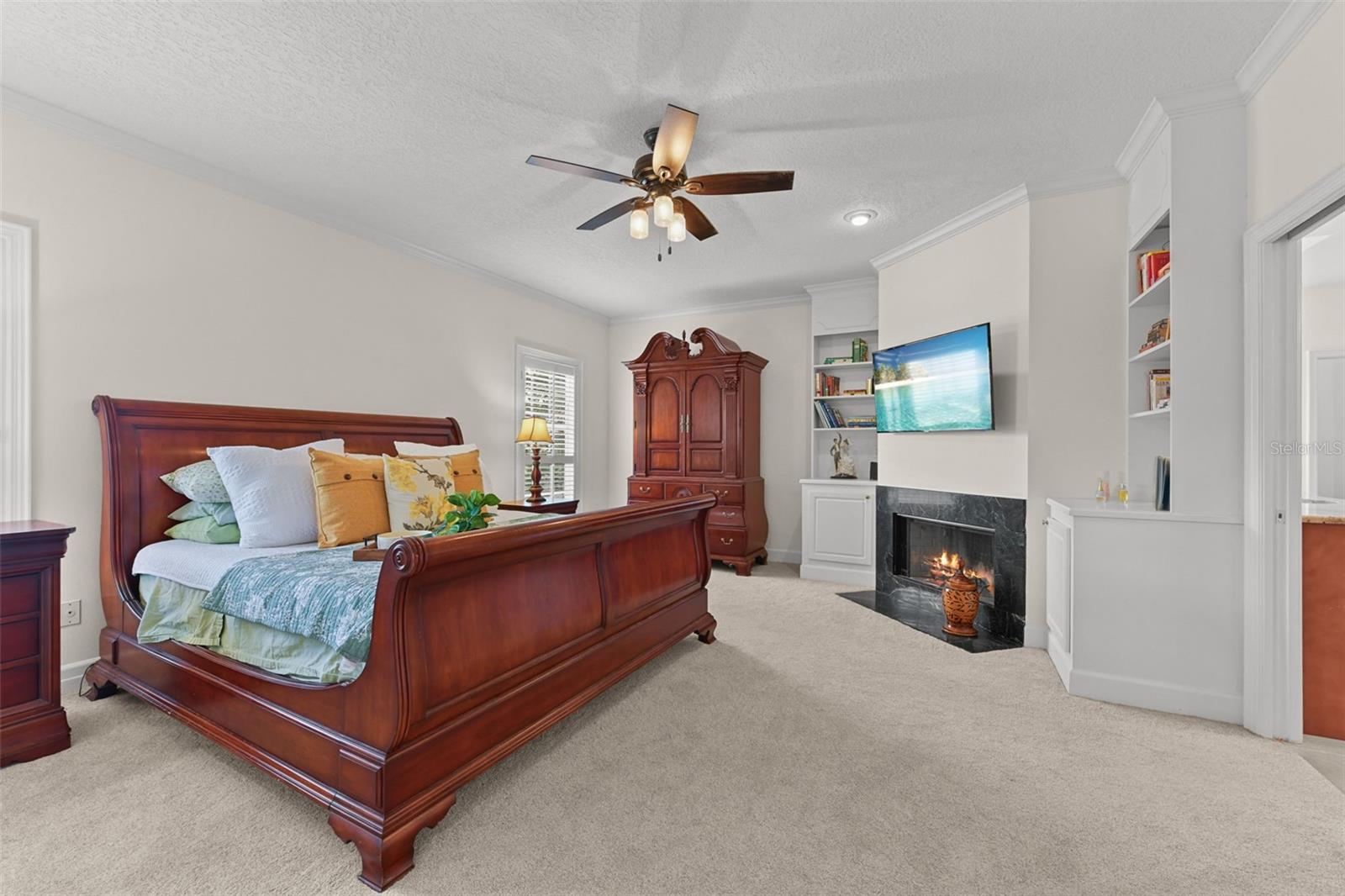 Image 48 of 89 For 1560 Woodland Avenue