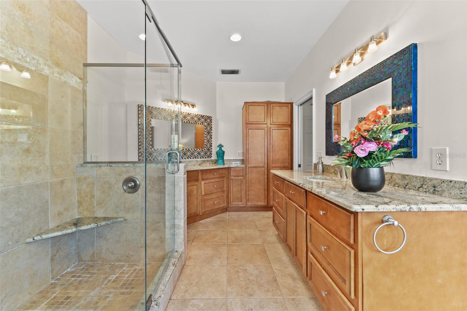 Image 53 of 89 For 1560 Woodland Avenue