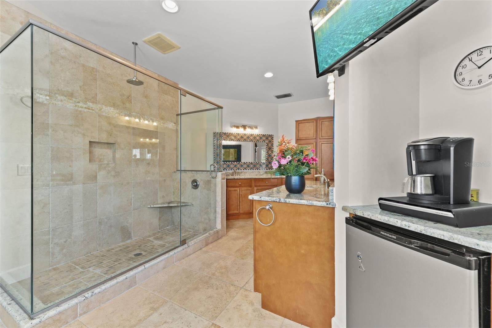 Image 55 of 89 For 1560 Woodland Avenue