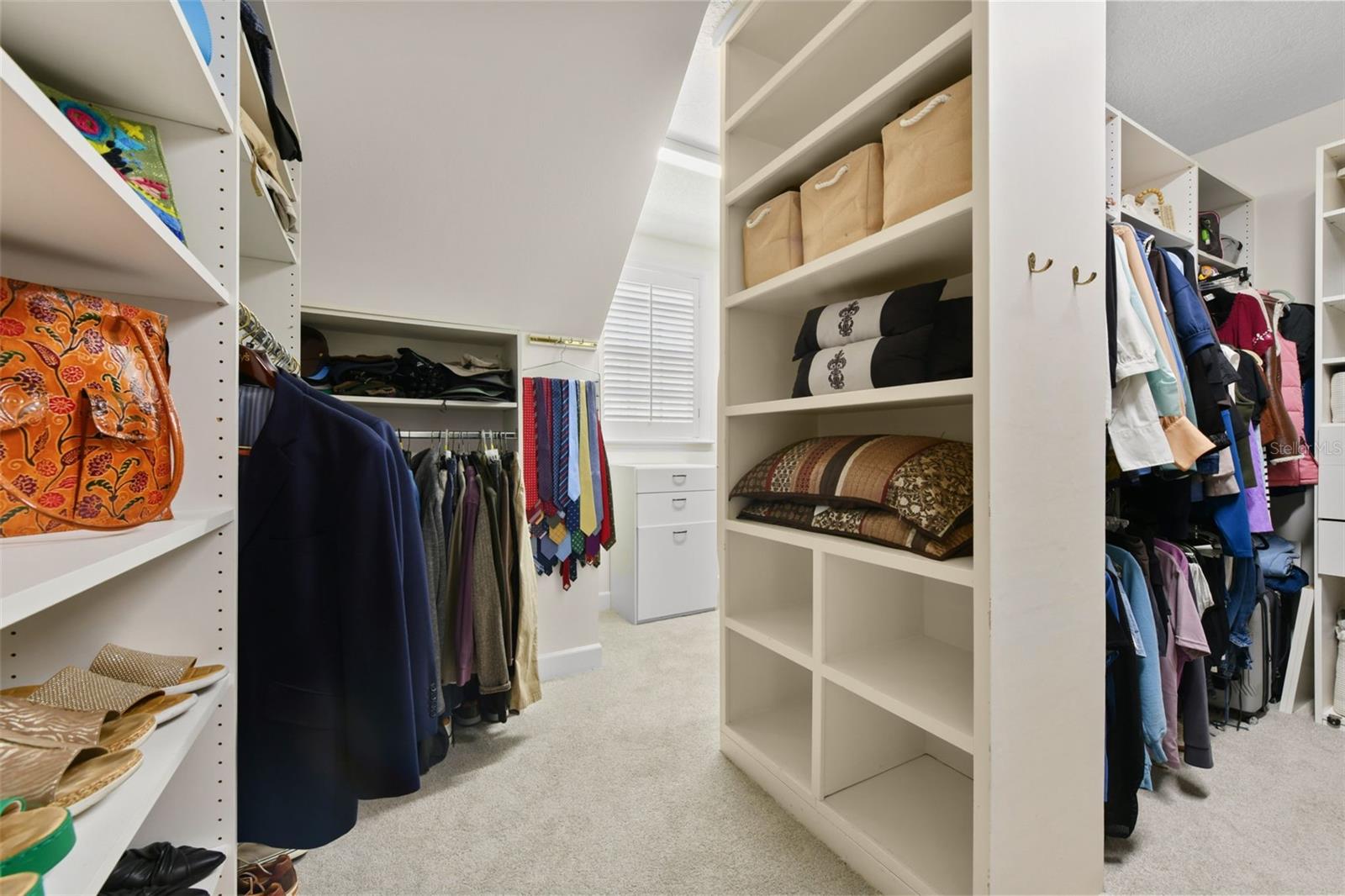 Image 58 of 89 For 1560 Woodland Avenue