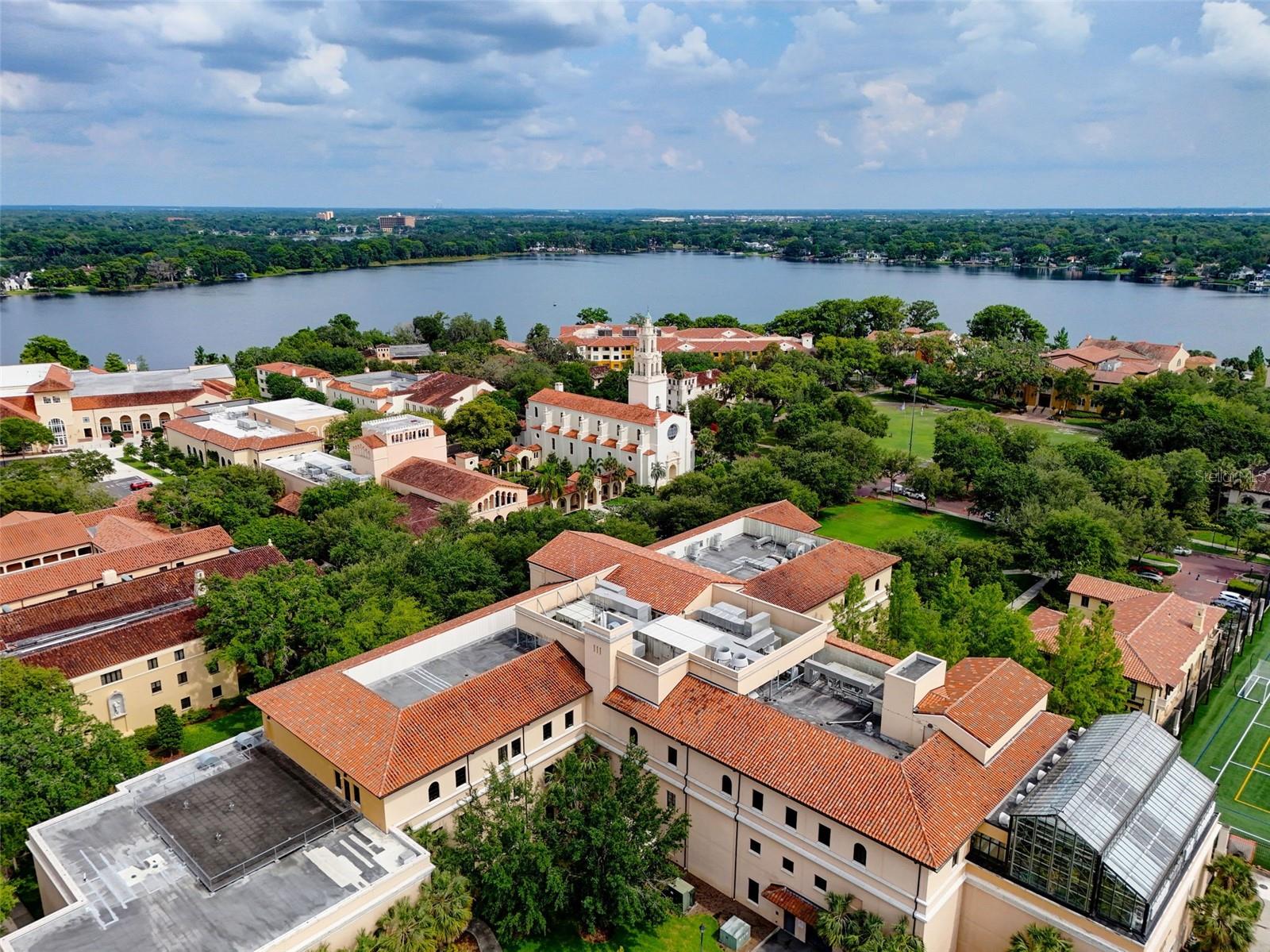 Image 82 of 89 For 1560 Woodland Avenue