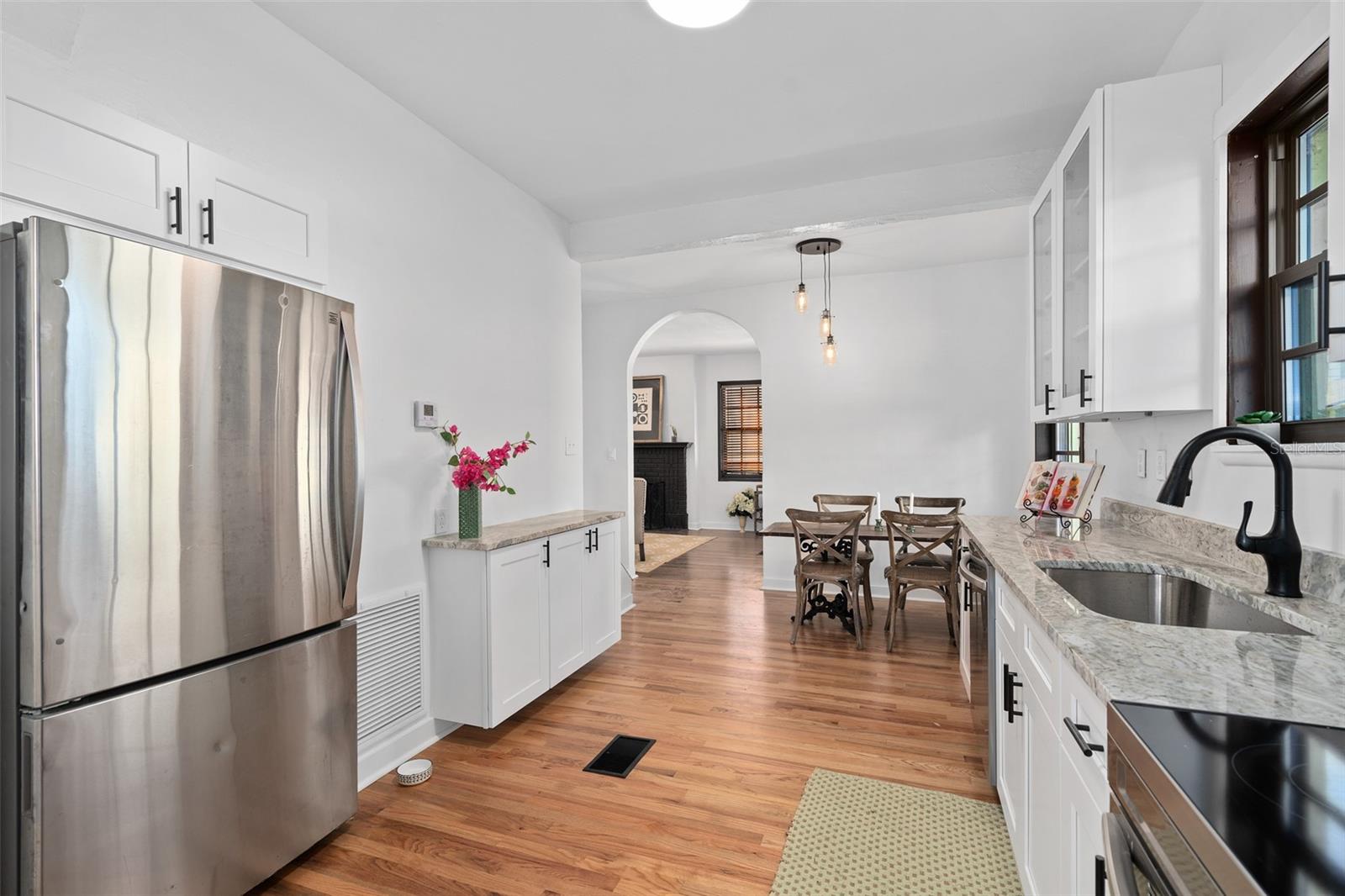 Image 13 of 43 For 225 Hibiscus Court