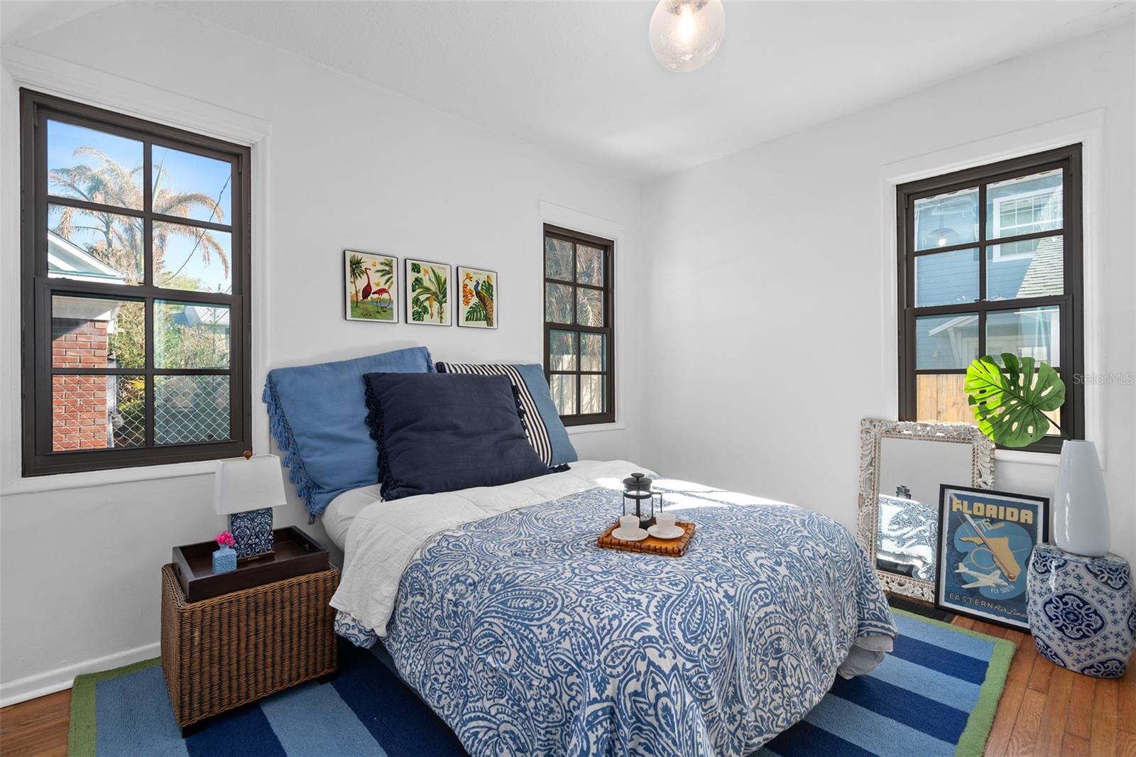 Image 16 of 43 For 225 Hibiscus Court