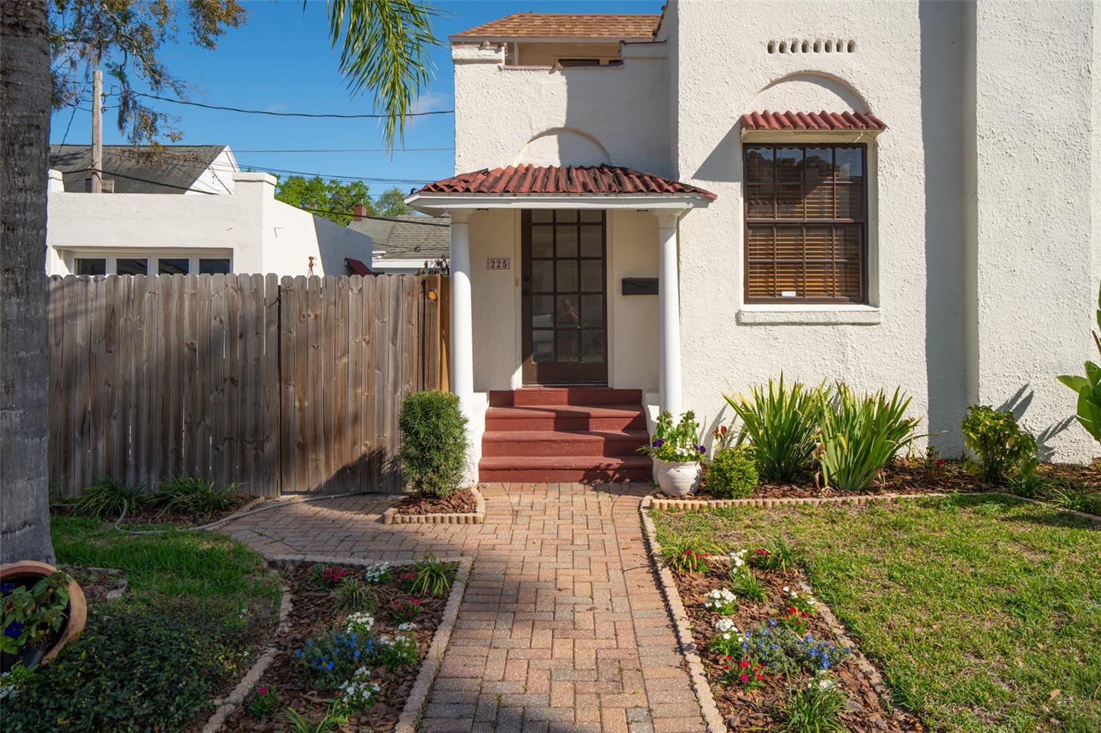 Image 28 of 43 For 225 Hibiscus Court