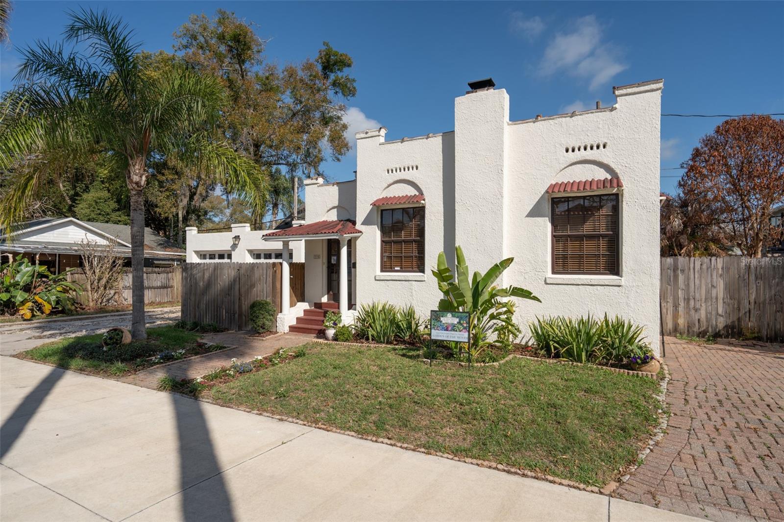 Image 30 of 43 For 225 Hibiscus Court