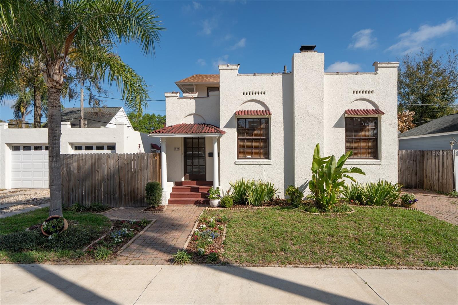 Image 32 of 43 For 225 Hibiscus Court