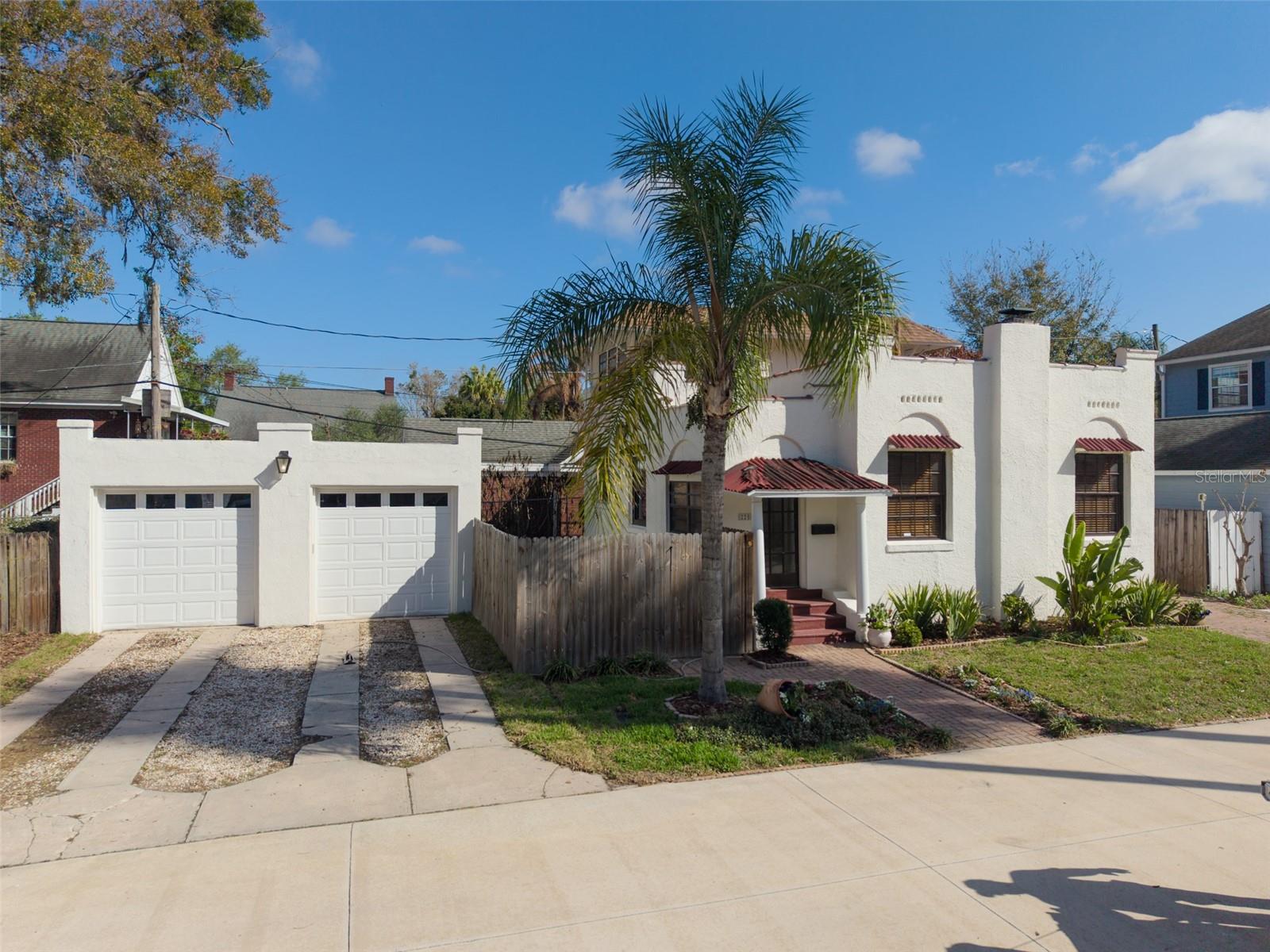 Image 36 of 43 For 225 Hibiscus Court