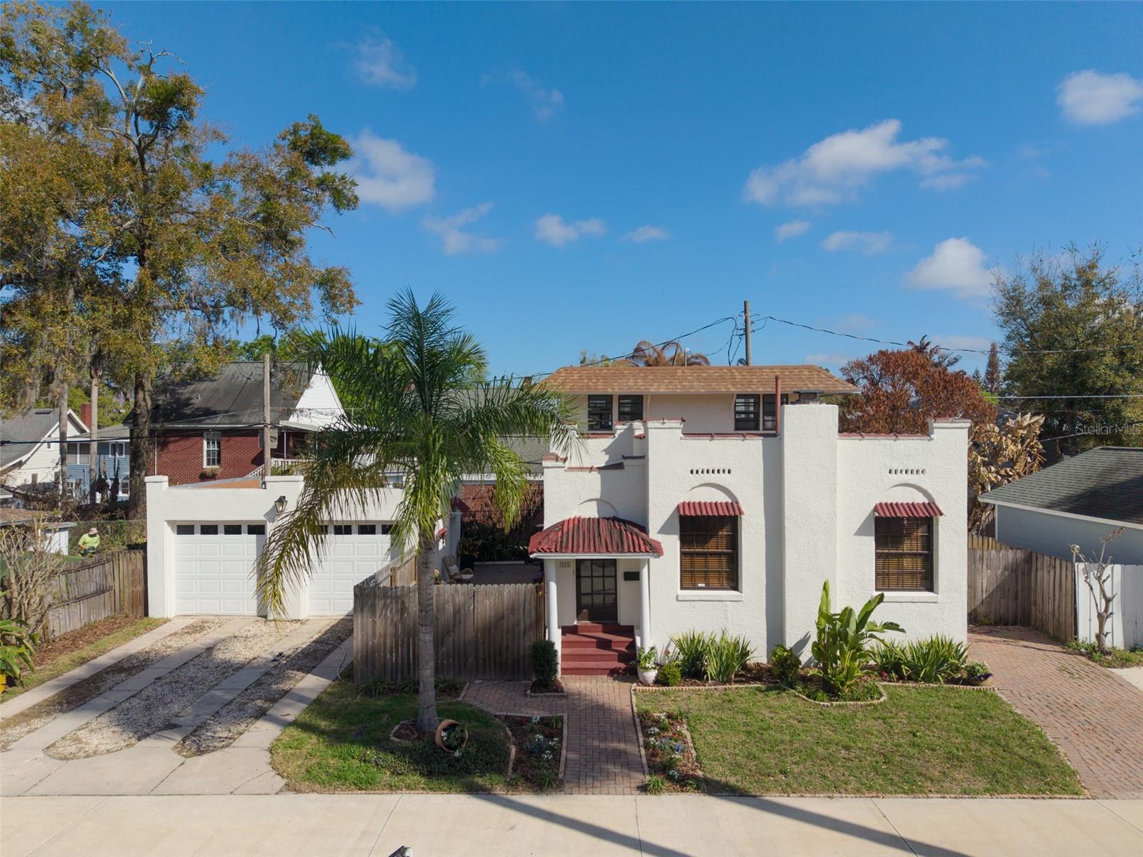 Image 37 of 43 For 225 Hibiscus Court