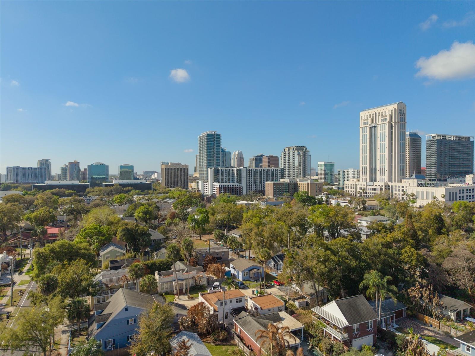 Image 41 of 43 For 225 Hibiscus Court